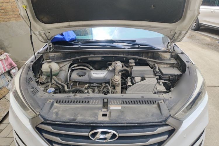 Used Hyundai Tucson 2015 1.6T Dual-Clutch Two-Wheel-Drive Smart Model Engine Bay