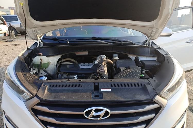 Used Hyundai Tucson 2015 1.6T Dual-Clutch Two-Wheel-Drive Smart Model Engine Bay