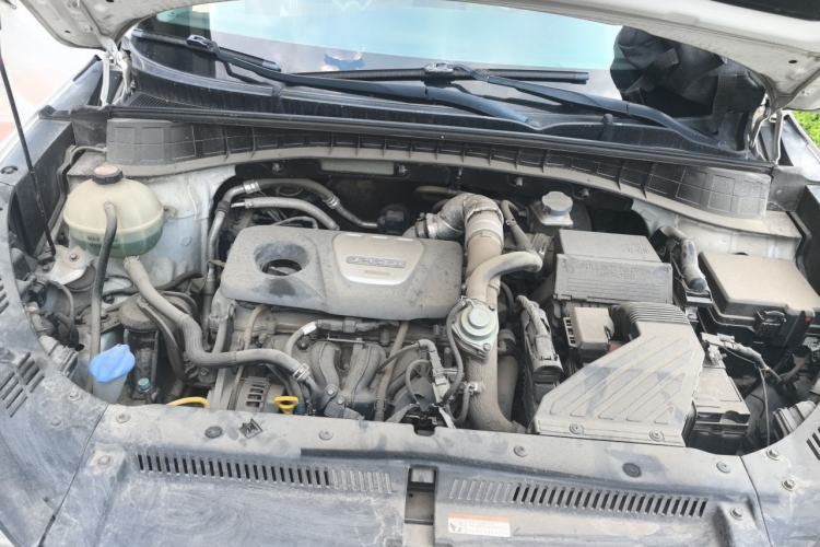 Used Hyundai Tucson 2015 1.6T Dual-Clutch Two-Wheel-Drive Leading Model Engine Bay