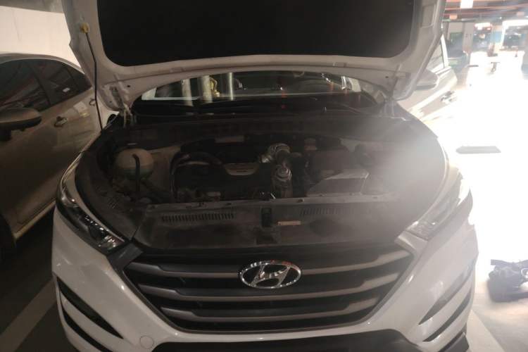 Used Hyundai Tucson 2015 1.6T Dual-Clutch Two-Wheel-Drive Smart Model Engine Bay