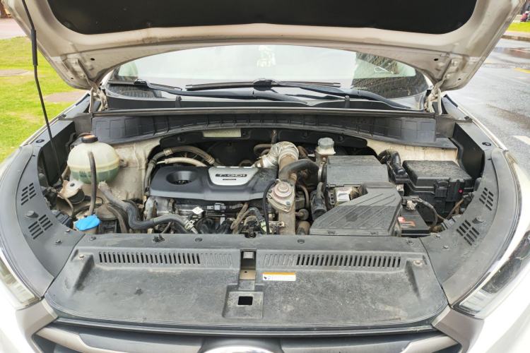 Used Hyundai Tucson 2015 1.6T Dual-Clutch Two-Wheel-Drive Smart Model Engine Bay