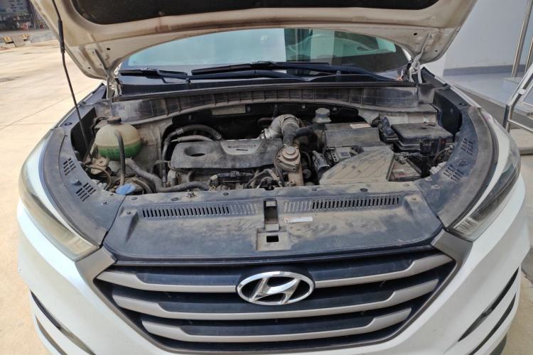 Used Hyundai Tucson 2015 1.6T Dual-Clutch Two-Wheel-Drive Smart Model Engine Bay