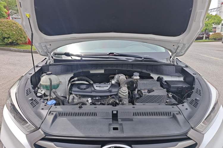 Used Hyundai Tucson 2015 1.6T Dual-Clutch Two-Wheel-Drive Smart Model Engine Bay