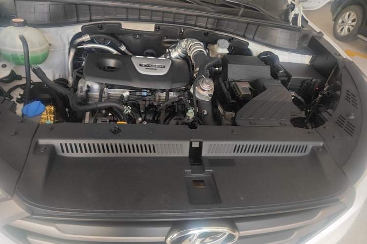 Used Hyundai Tucson 2015 1.6T Dual-Clutch Two-Wheel-Drive Smart Model Engine Bay