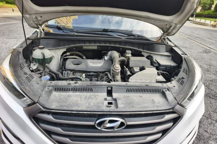 Used Hyundai Tucson 2015 1.6T Dual-Clutch Two-Wheel-Drive Smart Model Engine Bay