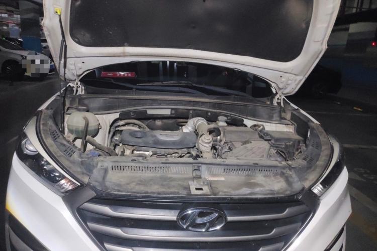 Used Hyundai Tucson 2015 1.6T Dual-Clutch Two-Wheel-Drive Smart Model Engine Bay