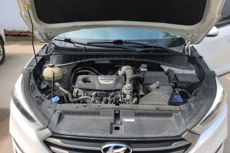 Used Hyundai Tucson 2015 1.6T Dual-Clutch Two-Wheel-Drive Smart Model Engine Bay