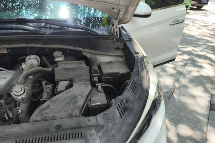 Used Hyundai Tucson 2015 1.6T Dual-Clutch Two-Wheel-Drive Smart Model Engine Bay Left