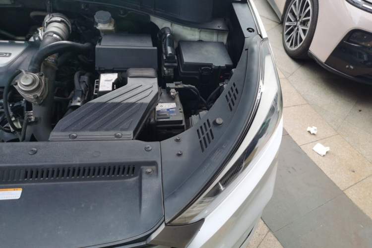 Used Hyundai Tucson 2015 1.6T Dual-Clutch Two-Wheel-Drive Smart Model Engine Bay Left