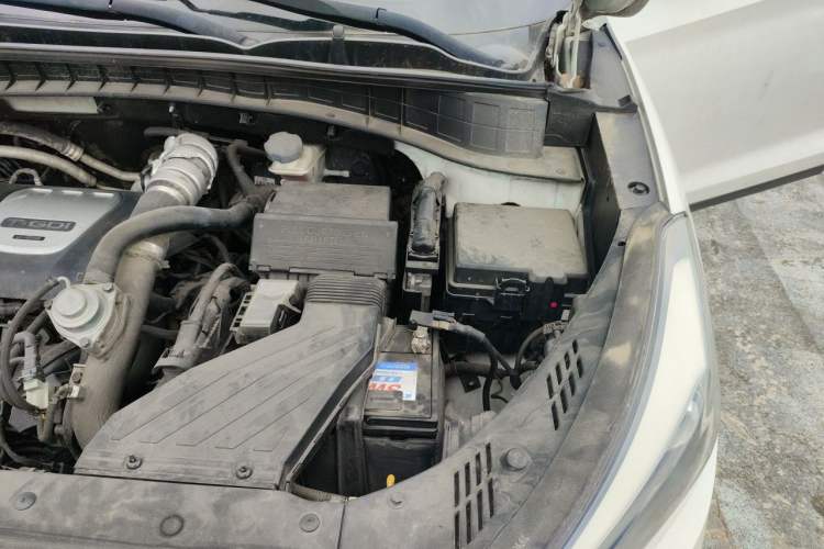Used Hyundai Tucson 2015 1.6T Dual-Clutch Two-Wheel-Drive Smart Model Engine Bay Left
