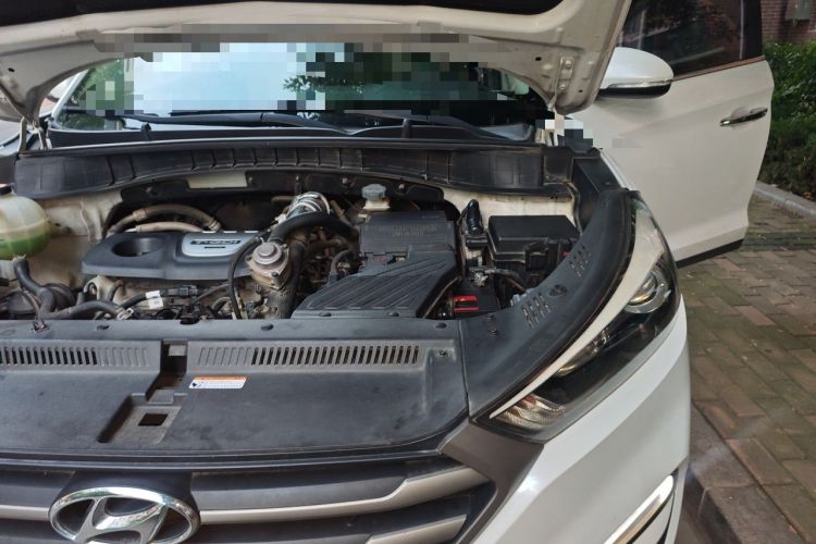 Used Hyundai Tucson 2015 1.6T Dual-Clutch Two-Wheel-Drive Smart Model Engine Bay Left