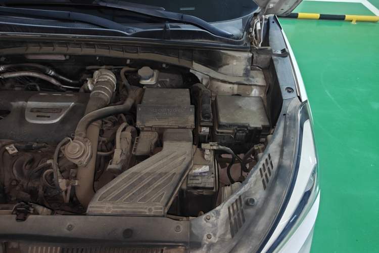 Used Hyundai Tucson 2015 1.6T Dual-Clutch Two-Wheel-Drive Smart Model Engine Bay Left
