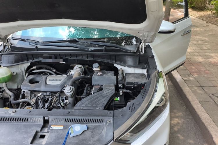 Used Hyundai Tucson 2015 1.6T Dual-Clutch Two-Wheel-Drive Smart Model Engine Bay Left