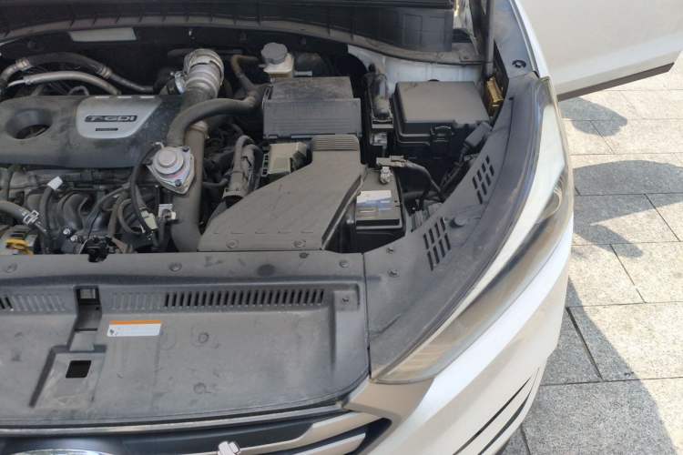 Used Hyundai Tucson 2015 1.6T Dual-Clutch Two-Wheel-Drive Smart Model Engine Bay Left