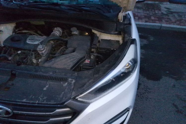 Used Hyundai Tucson 2015 1.6T Dual-Clutch Two-Wheel-Drive Smart Model Engine Bay Left