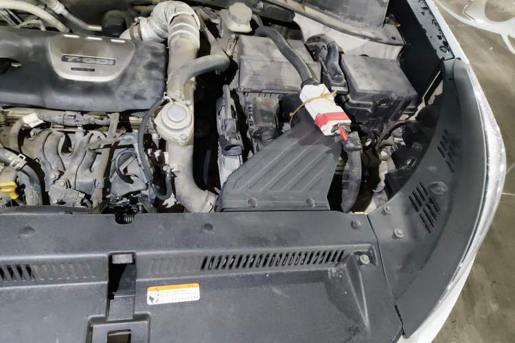Used Hyundai Tucson 2015 1.6T Dual-Clutch Two-Wheel-Drive Smart Model Engine Bay Left