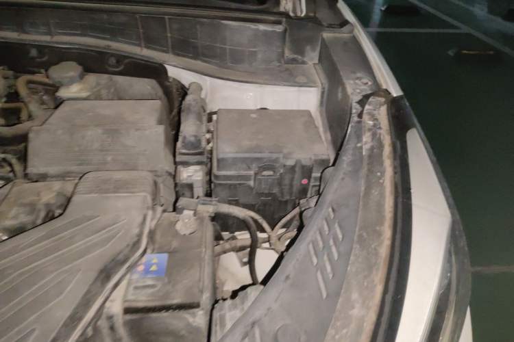 Used Hyundai Tucson 2015 1.6T Dual-Clutch Two-Wheel-Drive Smart Model Engine Bay Left