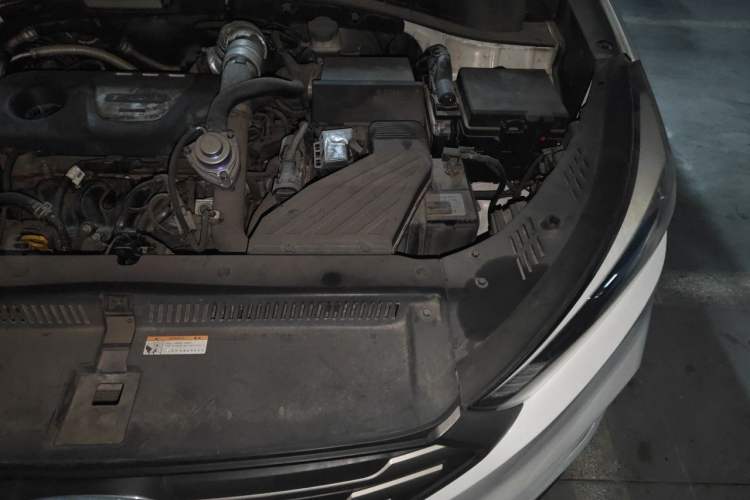 Used Hyundai Tucson 2015 1.6T Dual-Clutch Two-Wheel-Drive Smart Model Engine Bay Left
