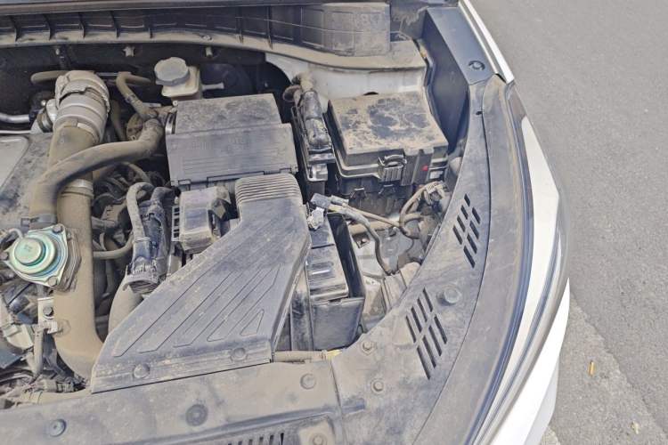 Used Hyundai Tucson 2015 1.6T Dual-Clutch Two-Wheel-Drive Smart Model Engine Bay Left