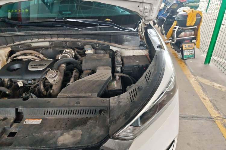 Used Hyundai Tucson 2015 1.6T Dual-Clutch Two-Wheel-Drive Smart Model Engine Bay Left