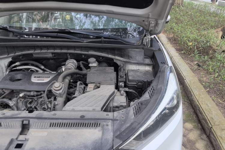Used Hyundai Tucson 2015 1.6T Dual-Clutch Two-Wheel-Drive Smart Model Engine Bay Left