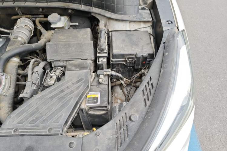 Used Hyundai Tucson 2015 1.6T Dual-Clutch Two-Wheel-Drive Smart Model Engine Bay Left