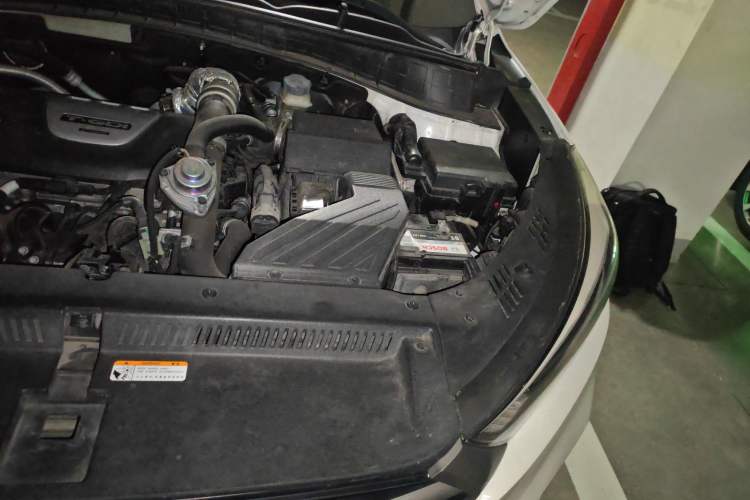 Used Hyundai Tucson 2015 1.6T Dual-Clutch Two-Wheel-Drive Leading Model Engine Bay Left