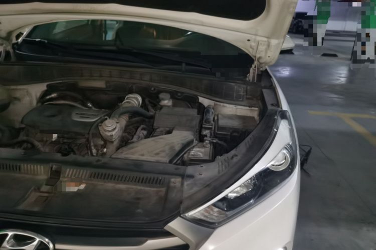 Used Hyundai Tucson 2015 1.6T Dual-Clutch Two-Wheel-Drive Smart Model Engine Bay Left