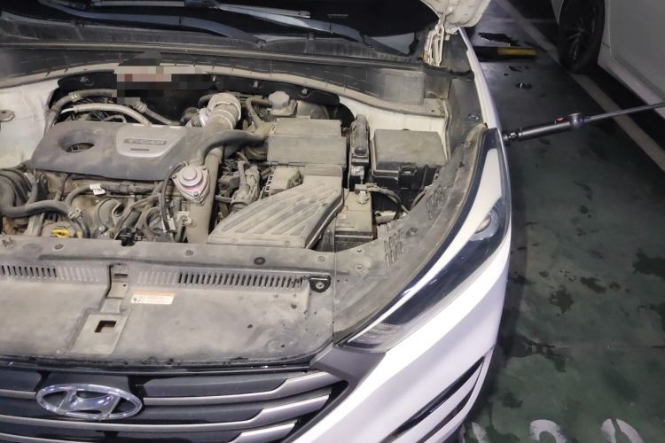 Used Hyundai Tucson 2015 1.6T Dual-Clutch Two-Wheel-Drive Smart Model Engine Bay Left