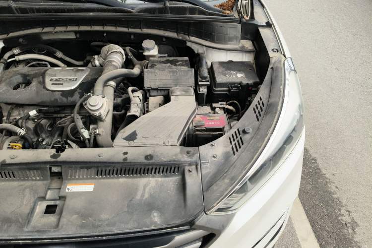 Used Hyundai Tucson 2015 1.6T Dual-Clutch Two-Wheel-Drive Leading Model Engine Bay Left