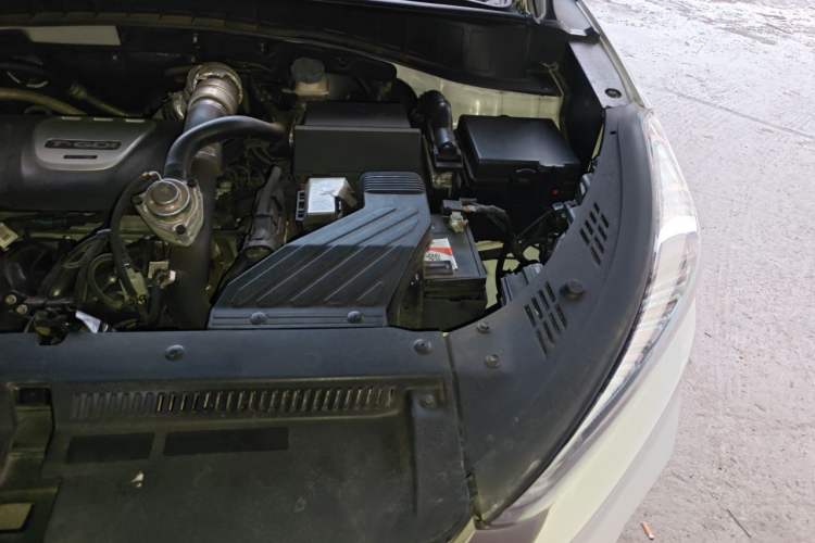 Used Hyundai Tucson 2015 1.6T Dual-Clutch Two-Wheel-Drive Smart Model Engine Bay Left