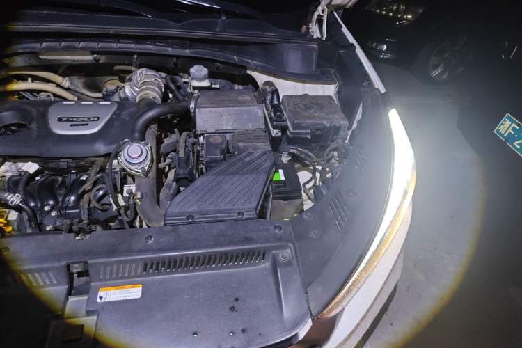 Used Hyundai Tucson 2015 1.6T Dual-Clutch Two-Wheel-Drive Smart Model Engine Bay Left
