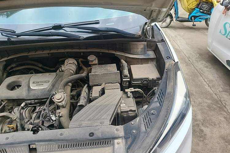 Used Hyundai Tucson 2015 1.6T Dual-Clutch Two-Wheel-Drive Smart Model Engine Bay Left