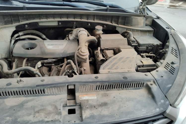 Used Hyundai Tucson 2015 1.6T Dual-Clutch Two-Wheel-Drive Leading Model Engine Bay Left