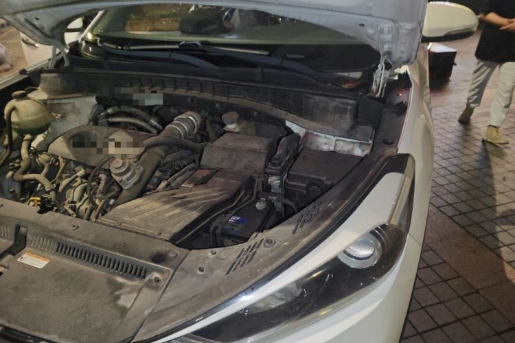 Used Hyundai Tucson 2015 1.6T Dual-Clutch Two-Wheel-Drive Smart Model Engine Bay Left