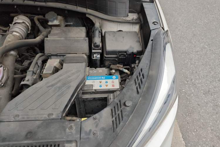 Used Hyundai Tucson 2015 1.6T Dual-Clutch Two-Wheel-Drive Leading Model Engine Bay Left