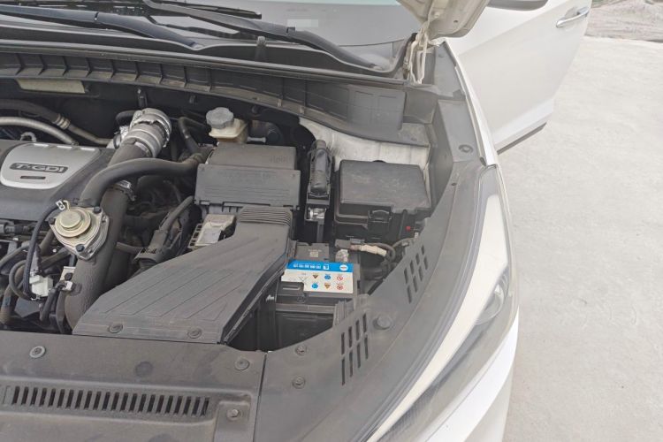 Used Hyundai Tucson 2015 1.6T Dual-Clutch Two-Wheel-Drive Leading Model Engine Bay Left