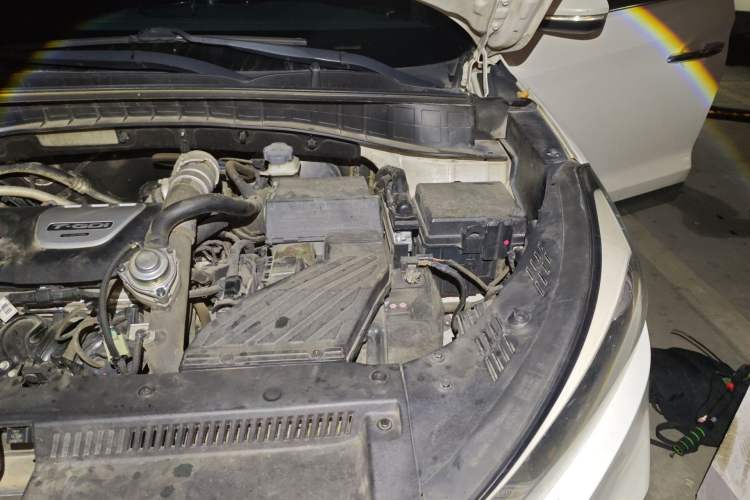 Used Hyundai Tucson 2015 1.6T Dual-Clutch Two-Wheel-Drive Smart Model Engine Bay Left