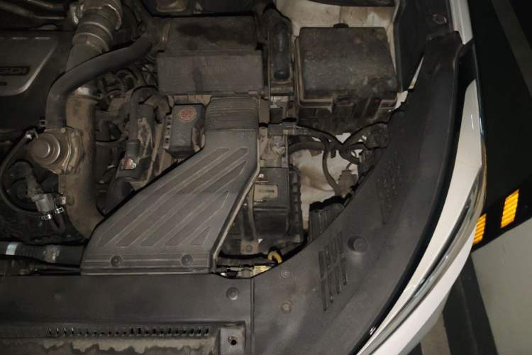 Used Hyundai Tucson 2015 1.6T Dual-Clutch Two-Wheel-Drive Smart Model Engine Bay Left
