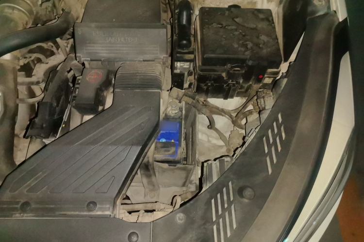 Used Hyundai Tucson 2015 1.6T Dual-Clutch Two-Wheel-Drive Smart Model Engine Bay Left
