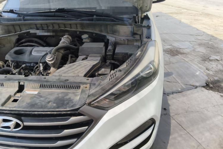 Used Hyundai Tucson 2015 1.6T Dual-Clutch Two-Wheel-Drive Smart Model Engine Bay Left