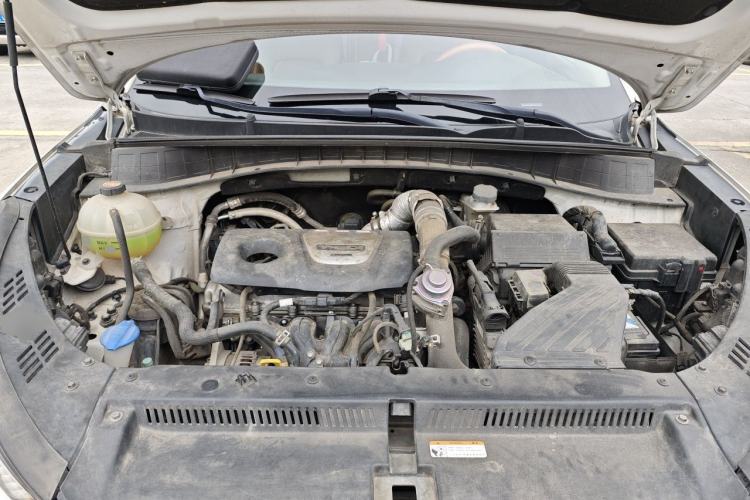 Used Hyundai Tucson 2015 1.6T Dual-Clutch Two-Wheel-Drive Smart Model Engine Bay