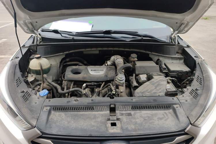 Used Hyundai Tucson 2015 1.6T Dual-Clutch Two-Wheel-Drive Smart Model Engine Bay