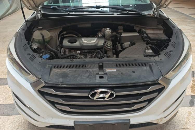 Used Hyundai Tucson 2015 1.6T Dual-Clutch Two-Wheel-Drive Smart Model Engine Bay