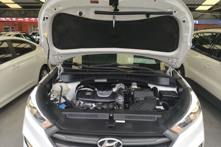 Used Hyundai Tucson 2015 1.6T Dual-Clutch Two-Wheel-Drive Smart Model Engine Bay