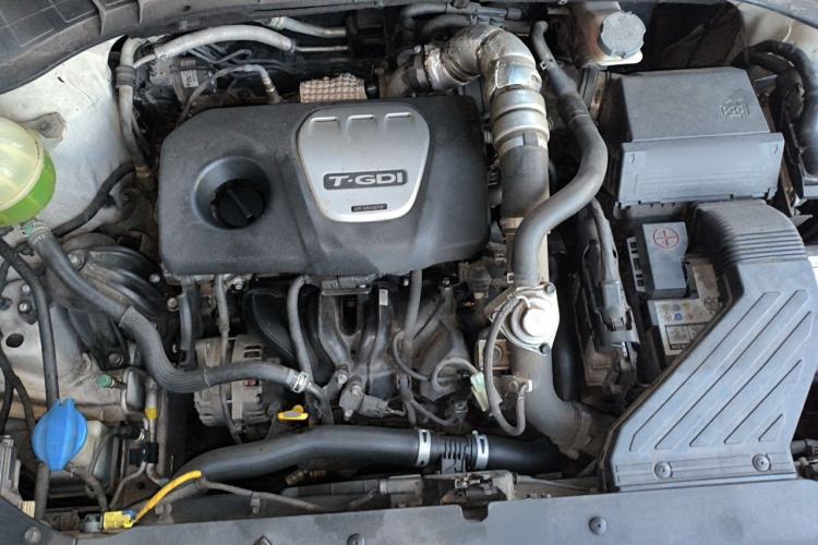 Used Hyundai Tucson 2015 1.6T Dual-Clutch Two-Wheel-Drive Leading Model Engine Bay