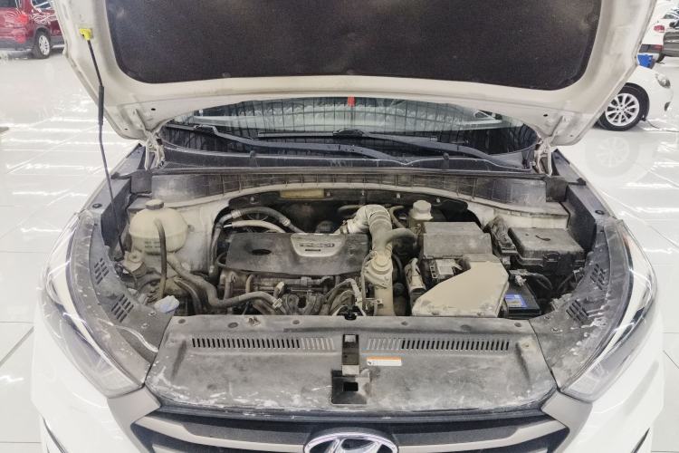 Used Hyundai Tucson 2015 1.6T Dual-Clutch Two-Wheel-Drive Smart Model Engine Bay