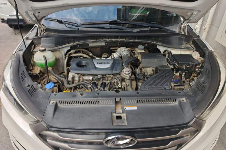 Used Hyundai Tucson 2015 1.6T Dual-Clutch Two-Wheel-Drive Smart Model Engine Bay