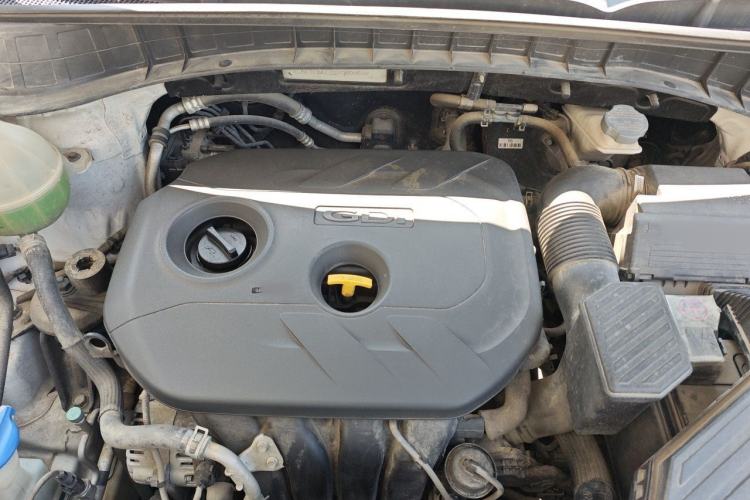 Used Hyundai Tucson 2015 2.0L Automatic Two-Wheel Drive Smart Version Engine Bay