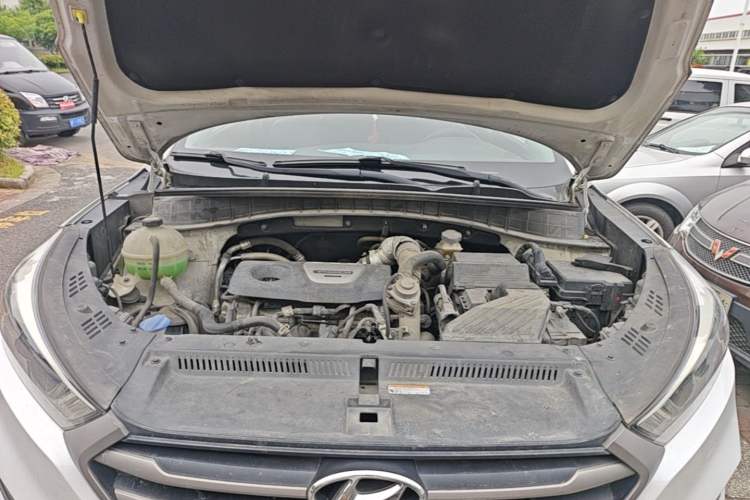 Used Hyundai Tucson 2015 1.6T Dual-Clutch Two-Wheel-Drive Smart Model Engine Bay